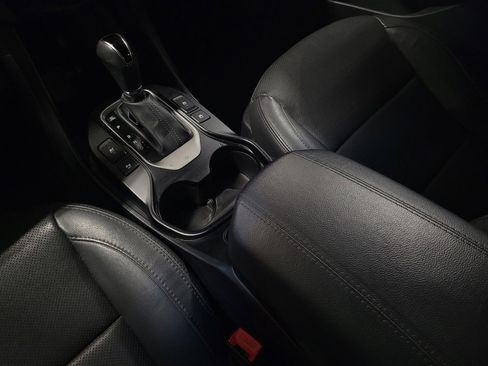 Used 2017 Hyundai Santa Fe Sport image 26