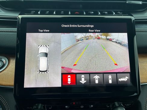 Used 2023 Jeep Grand Cherokee Summit image 22