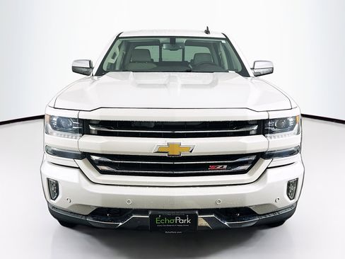 Used 2017 Chevrolet Silverado 1500 LTZ Z71 w/ LTZ Plus Package image 2