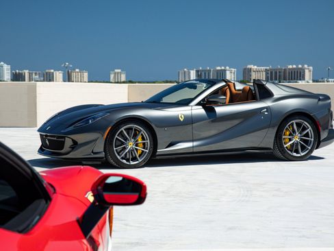 Certified 2022 Ferrari 812 GTS image 23