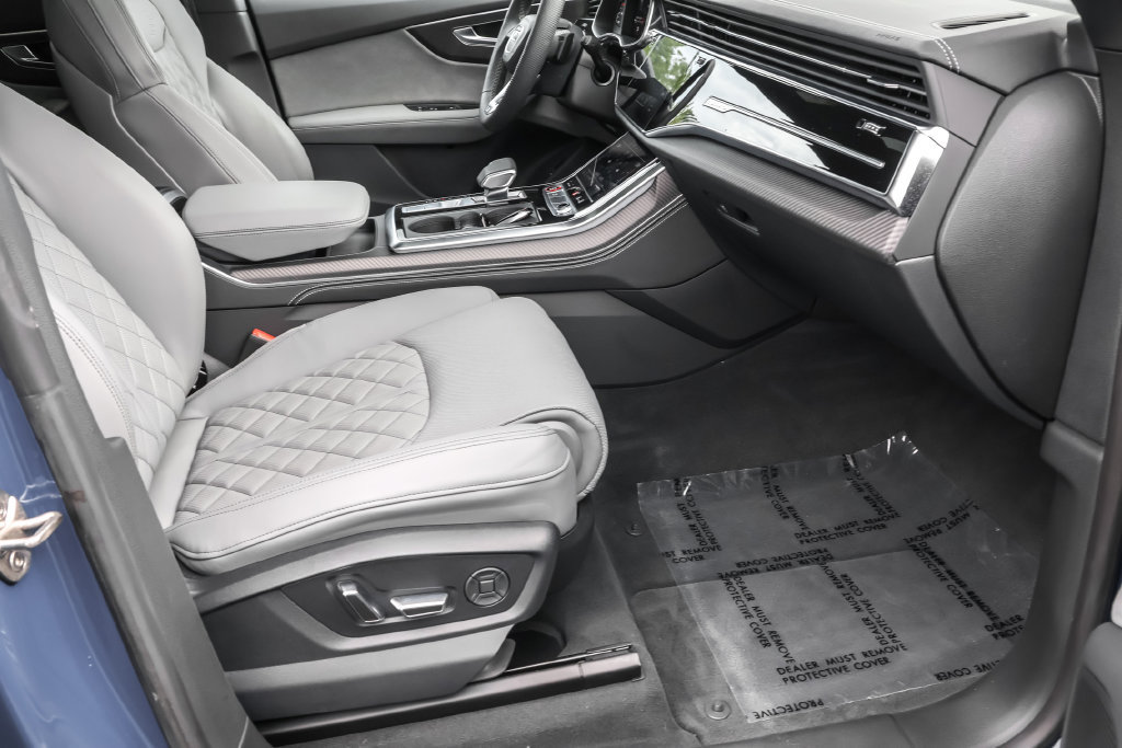 Used 2025 Audi SQ8 Premium Plus w/ S Sport Package AWD/4WD image 38