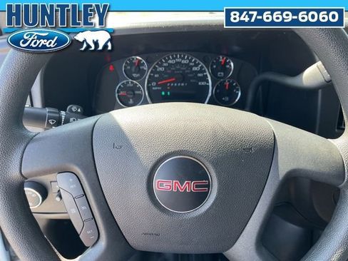 Used 2024 GMC Savana 2500 w/ Driver Convenience Package RWD image 20