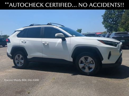 Used 2025 Toyota RAV4 XLE FWD image 2