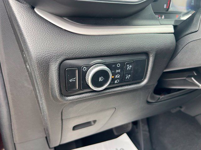 Used 2023 Ford Explorer XLT w/ Equipment Group 202A AWD/4WD image 8