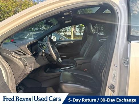 Used 2019 Lincoln MKC Reserve FWD image 13
