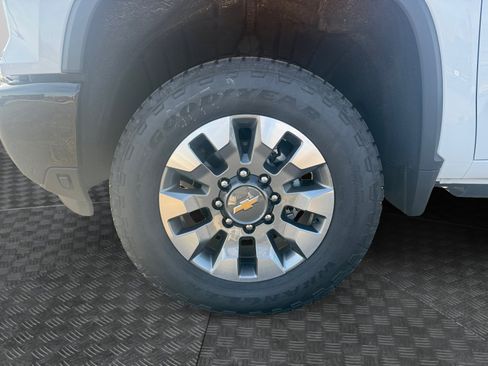 New 2025 Chevrolet Silverado 2500 Custom w/ Custom Value Package AWD/4WD image 14