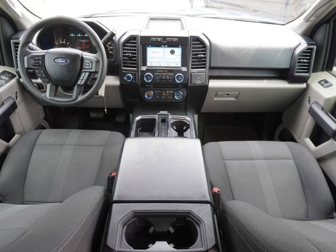 Used 2017 Ford F150 XL w/ Equipment Group 101A Mid AWD/4WD image 16
