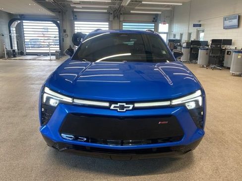 Used 2024 Chevrolet Blazer EV RS AWD/4WD image 2