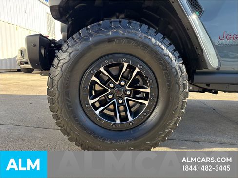 Used 2025 Jeep Wrangler Unlimited Rubicon image 13