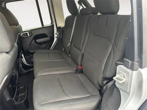 Used 2024 Jeep Wrangler Unlimited Rubicon 4xe image 13