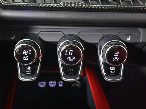 Used 2018 Audi R8 V10 w/ Carbon Exterior Package image 47