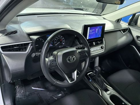 Used 2024 Toyota Corolla Cross LE w/ Black Badges Package (TMS) AWD/4WD image 19