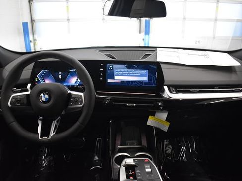 New 2026 BMW X2 xDrive28i w/ M Sport Package AWD/4WD image 5