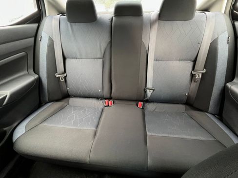 Used 2025 Nissan Versa SV image 36