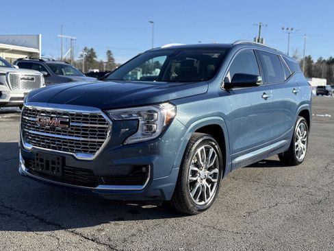 Certified 2024 GMC Terrain Denali w/ Denali Premium Package image 9