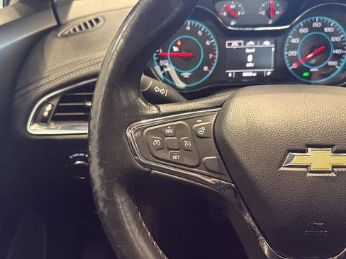 Used 2017 Chevrolet Cruze Premier w/ Enhanced Convenience Package FWD image 27