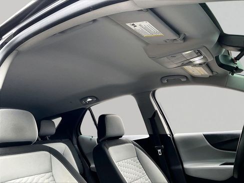 Used 2018 Chevrolet Equinox LS image 20