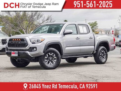 Used 2017 Toyota Tacoma TRD Off-Road w/ Tow Package image 1