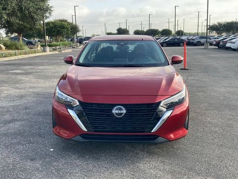 Used 2025 Nissan Sentra SV FWD image 2
