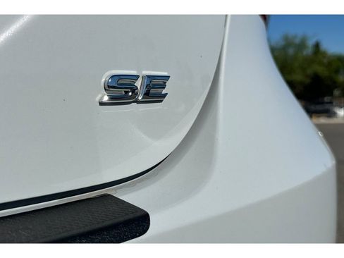 Used 2022 Toyota Camry SE image 49