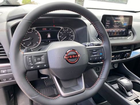 New 2026 Nissan Rogue SV AWD/4WD image 12