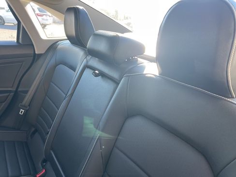 Used 2024 Volkswagen Jetta SE image 17