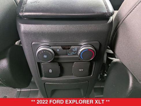 Used 2022 Ford Explorer XLT image 31