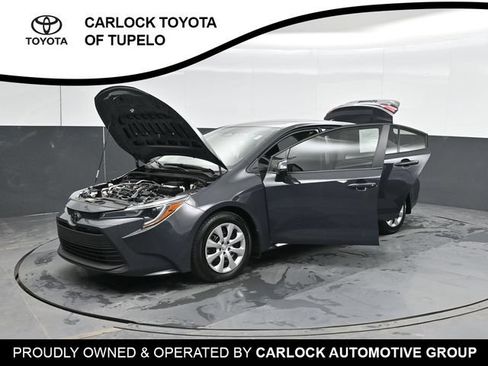 Used 2025 Toyota Corolla LE FWD image 50