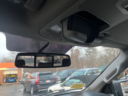 Used 2018 Ford F150 XLT w/ Equipment Group 302A Luxury image 32