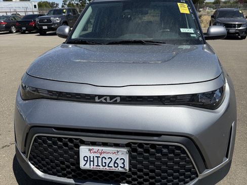 Used 2024 Kia Soul LX w/ Option Group 015 FWD image 2