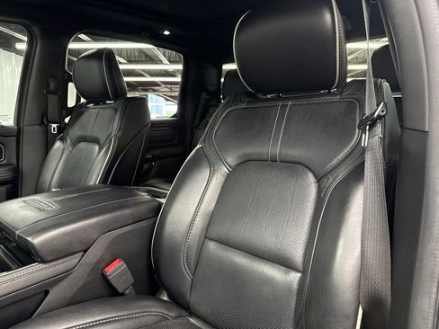 Used 2020 RAM 1500 Limited w/ Black Appearance Package AWD/4WD image 20