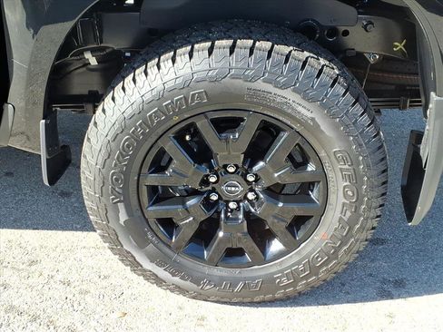 New 2026 Nissan Frontier SV w/ SV Convenience Package image 5