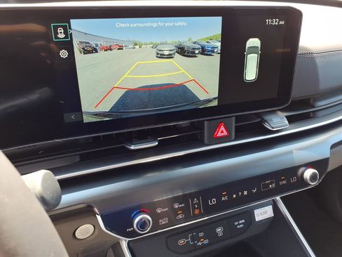 New 2026 Kia Carnival FWD image 27
