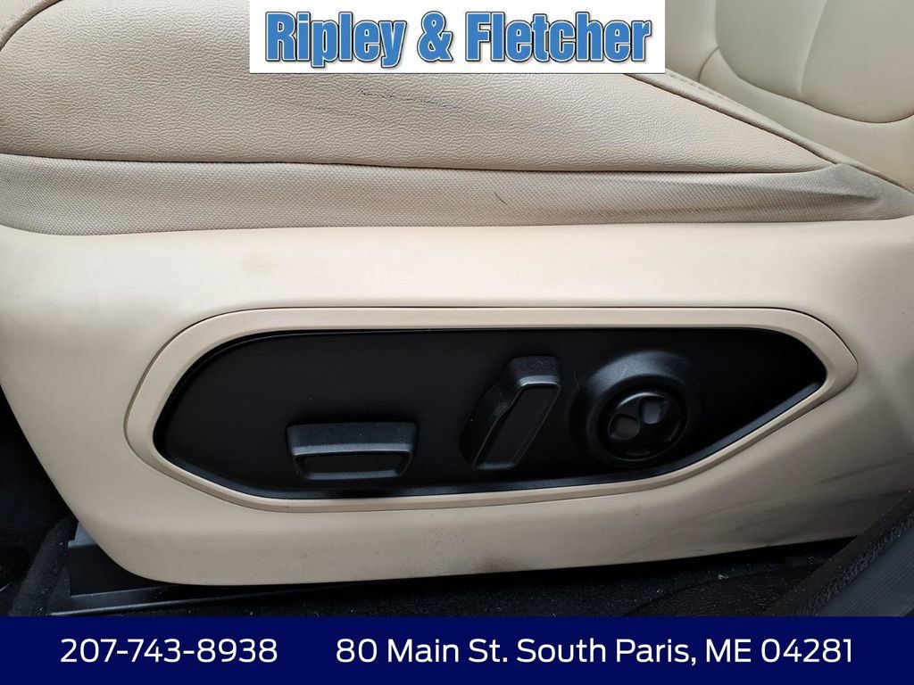 Used 2023 Jeep Grand Cherokee L Limited AWD/4WD image 12