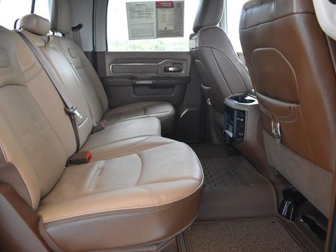 Used 2024 RAM 2500 Limited AWD/4WD image 16