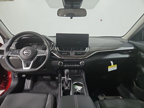 New 2026 Nissan Altima 2.5 SV FWD image 17
