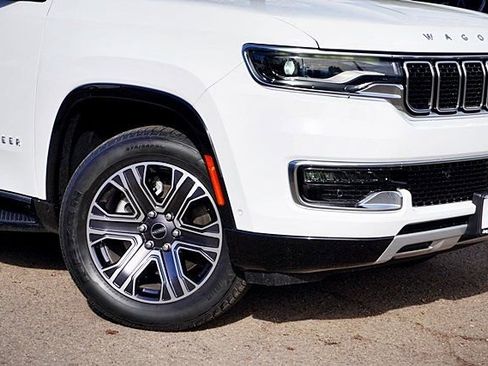 Certified 2025 Jeep Wagoneer Series II image 4