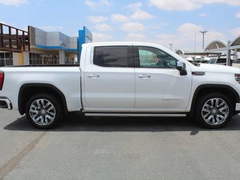 Used 2023 GMC Sierra 1500 Denali w/ Denali Reserve Package AWD/4WD image 2
