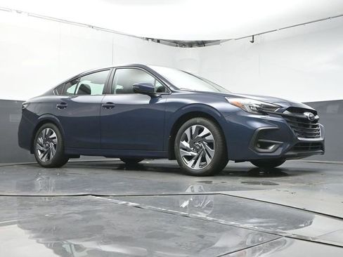Used 2025 Subaru Legacy Limited w/ Popular Package #2 image 41