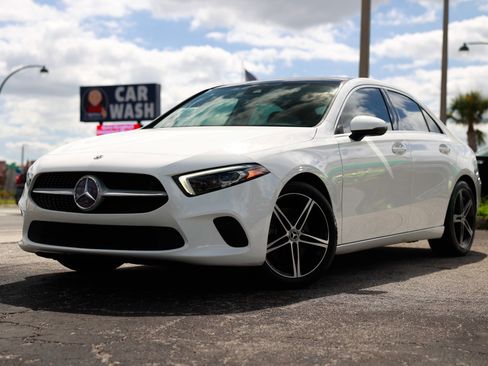 Used 2019 Mercedes-Benz A 220 image 1