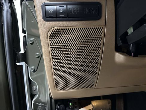 Used 2015 Jeep Wrangler Unlimited Rubicon w/ Dual Top Group AWD/4WD image 25