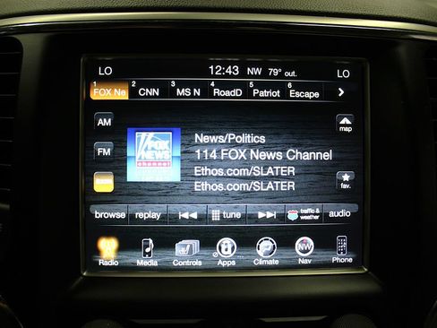 Certified 2017 Jeep Grand Cherokee Overland w/ Jeep Active Safety Group AWD/4WD image 16
