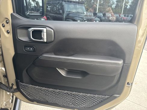 Used 2020 Jeep Gladiator Rubicon image 38