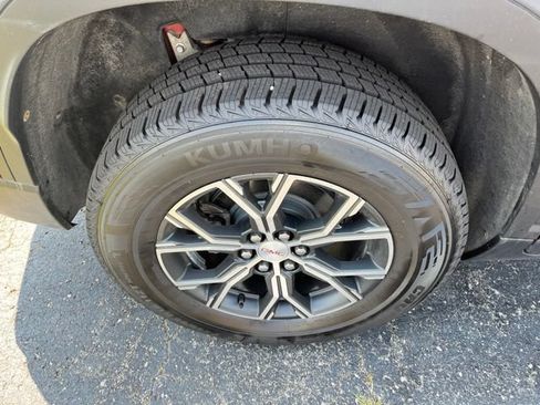 Used 2024 GMC Acadia AT4 w/ LPO, Floor Liner Package AWD/4WD image 5