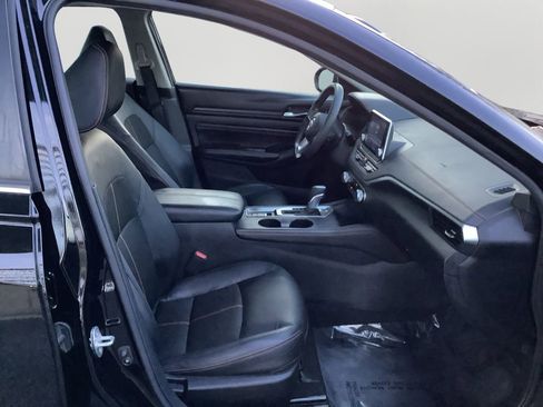 Used 2022 Nissan Altima 2.5 SR image 12