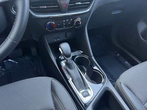 Used 2025 Buick Encore GX Preferred image 39