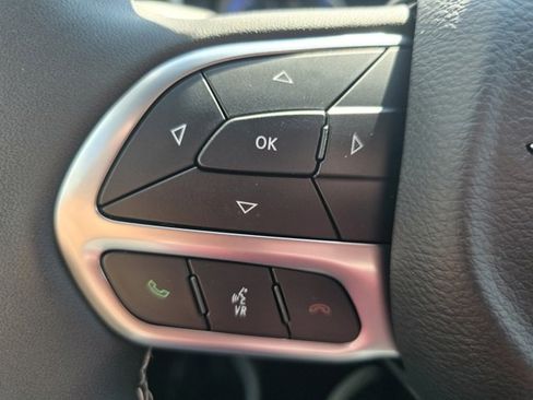 New 2026 Chrysler Pacifica Select image 8