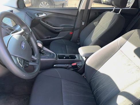 Used 2018 Ford Focus SEL image 16