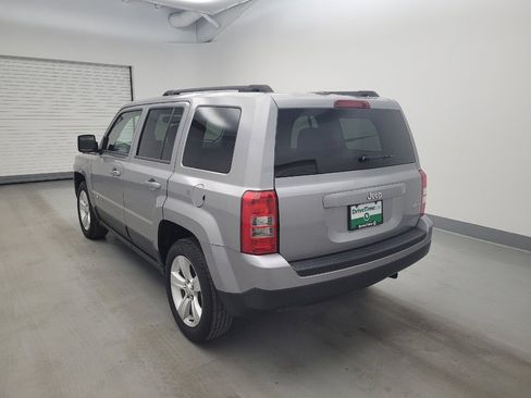 Used 2014 Jeep Patriot Latitude FWD image 5
