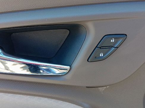 Used 2020 Chevrolet Malibu LT image 8